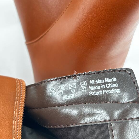 Naturalizer Berri Boots 10 Tan NWOT Heel Ankle Booties Capsule Minimalist - Picture 8 of 8